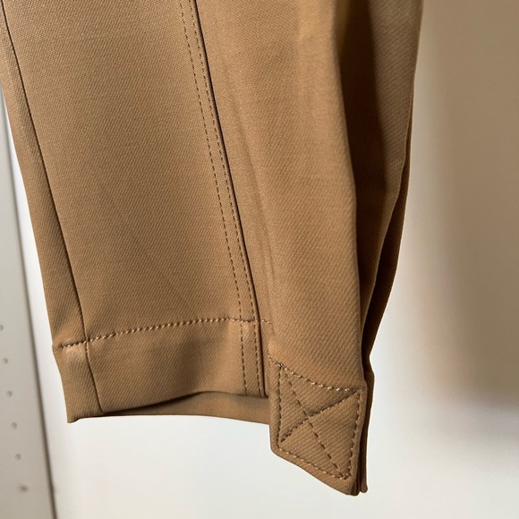 Banana Republic Slim Refined Stretch Cargo Pant 4 Short - Picture 5 of 11